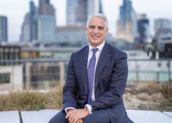 UniCredit’s Andrea Orcel attracts stage with UBS chief Sergio Ermotti after report pay deal