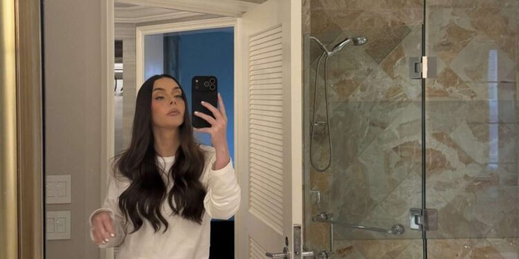 Zits-Inclined Pores and skin Routine for Adults Who Nonetheless Get Breakouts