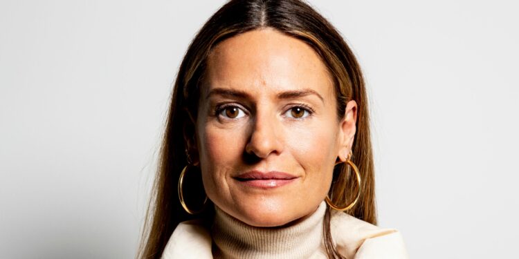 Lucy Dickins, long-time agent for Adele and Mumford & Sons, to exit WME after seven years