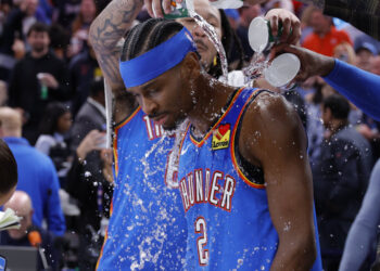 Shai Gilgeous-Alexander breaks insane Wilt Chamberlain document