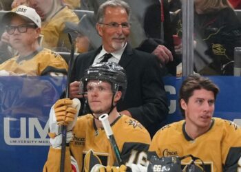 John Tortorella wins Vegas debut as Golden Knights beat Canucks