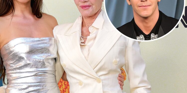 Melanie Griffith on Dakota Johnson, Position Mannequin Romance