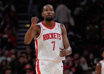 Rockets’ Kevin Durant cleared to return for Recreation 2 vs. Lakers