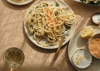 10 Easy Pasta Recipes With 10 Substances or Much less (Simple, Delish)