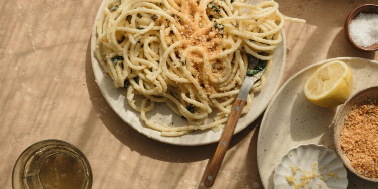 10 Easy Pasta Recipes With 10 Substances or Much less (Simple, Delish)