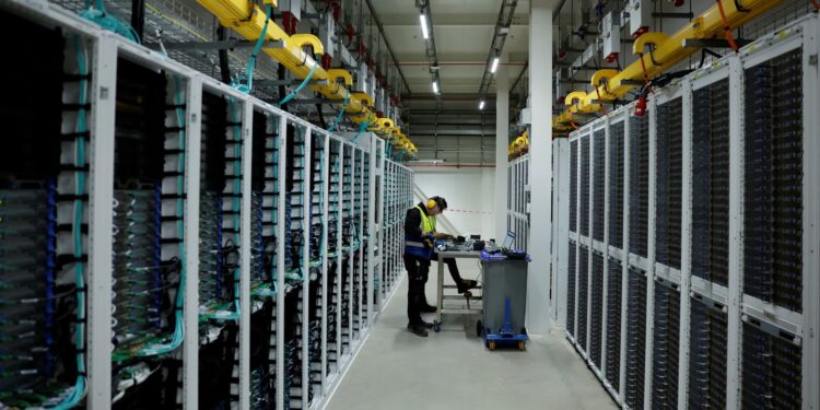 AI knowledge heart increase ‘stress exams’ insurers as personal capital soars