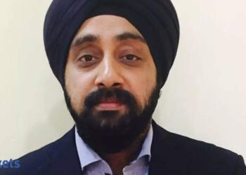 Shedding $1 billion a day: Gurmeet Chadha urges PMO, Finance Ministry to revisit capital features tax, STT