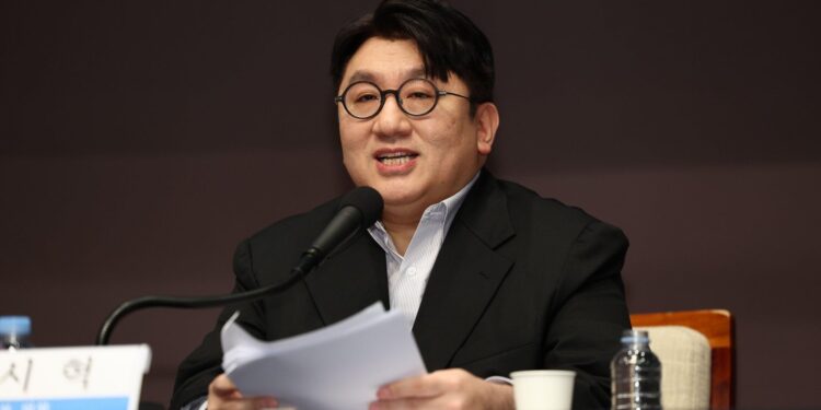 Police arrest bid for BTS label Chairmain rejected by Korean prosecutors (report)