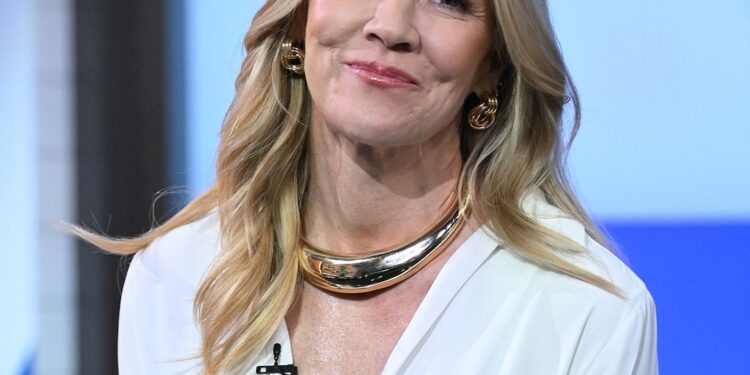 Jennie Garth on Co-Parenting Youngsters, Forgiveness With Peter Facinelli