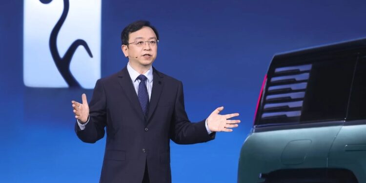 BYD CEO takes Beijing subway to auto present, video goes viral. Watch