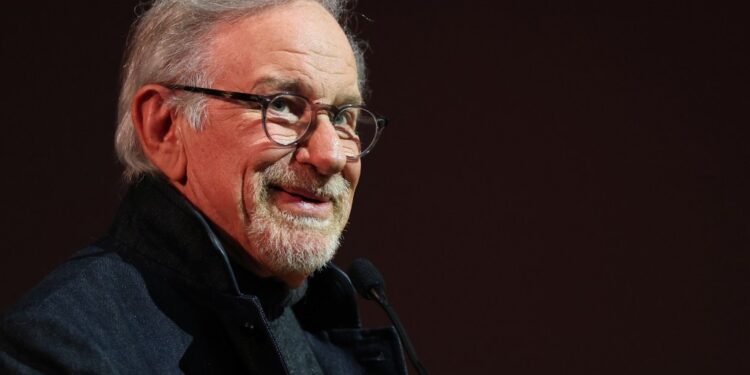 Steven Spielberg Praises Common’s 45-Day Window At CinemaCon With ‘Disclosure Day’