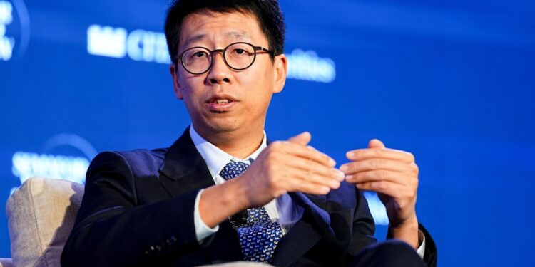 As soon as shut sufficient for an acquisition, Stripe and Airwallex are actually going after one another