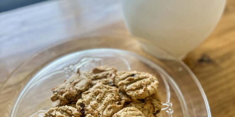 The Greatest “Guilt Free” Peanut Butter Cookies