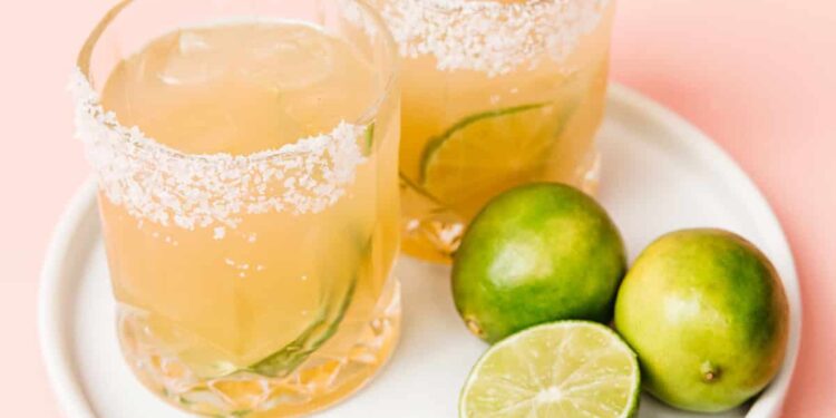 Margarita Cocktail – A Lovely Mess