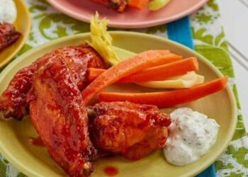 Buffalo Wings with Blue Cheese Dip