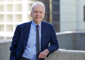 From Loneliness to Connection: Thriving in Your Golden Years with Hollywood’s Psychiatrist