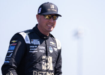 Kyle Busch lashes out at Denny Hamlin after feedback