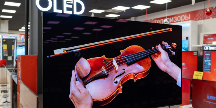 4 Widespread OLED TV Myths You Ought to Cease Believing