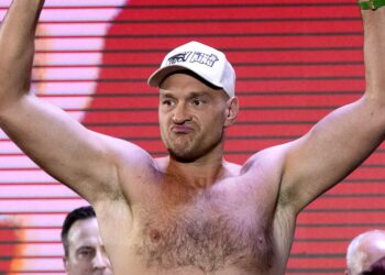 Tyson Fury weighs in lighter than in Oleksandr Usyk rematch for Arslanbek Makhmudov combat at Tottenham Hotspur Stadium | Boxing Information