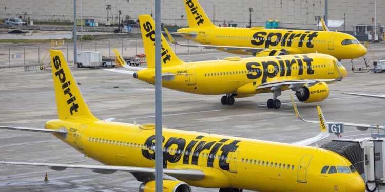 Spirit Airways prepares to close down after failing to achieve bailout deal