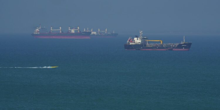 Oil costs bounce after UAE says it intercepted Iranian cruise missiles