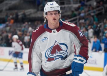 Avs D Josh Manson fined $5K for butt-ending incident