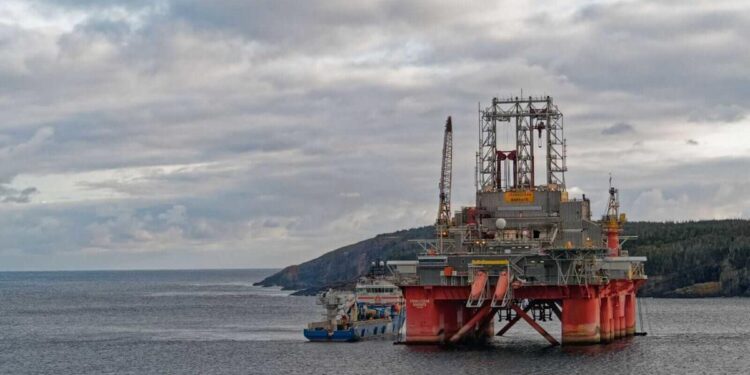Crude Oil Costs Supported as Hormuz Closure Tightens World Provides
