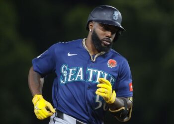 Mariners experience 4-homer outing into matchup with A’s rookie Gage Bounce
