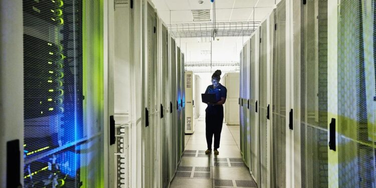 AI information facilities make use of only a few folks: What the numbers how