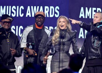 Fergie, Black Eyed Peas Reunite for Finest Throwback Tune Win
