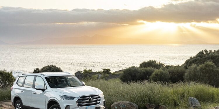 What a Rental Automobile Truly Will get You in Cairns {That a} Tour Does not