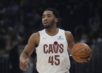 Cavs’ Mitchell breaks via, reaching convention finals for the primary time