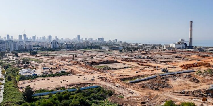 Courtroom delays Sde Dov land lottery as a consequence of contamination