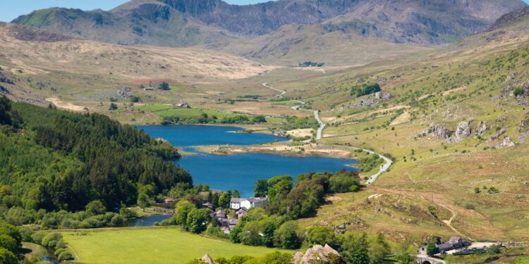 15 Finest Day Journeys from Liverpool (by Practice, Bus and Automobile)