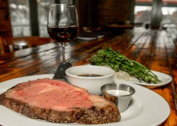 47-year-old high-end steak and seafood chain closes 80 places