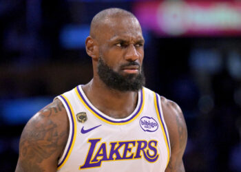 LeBron James reportedly upset with Lakers for wild cause
