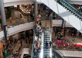 Iran marketing campaign depresses Israels financial system