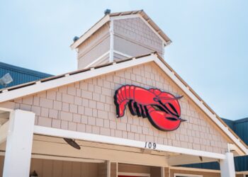 Pink Lobster’s endless-shrimp promotion was a ‘automobile crash,’ lawsuit says