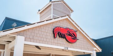 Pink Lobster’s endless-shrimp promotion was a ‘automobile crash,’ lawsuit says