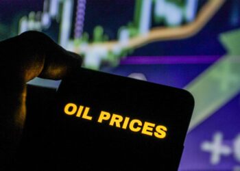 Oil costs fall after Trump indicators deal to finish Iran struggle