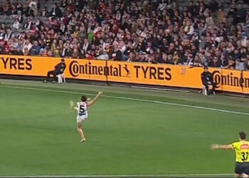 AFL information 2026, Hawthorn Hawks on Nick Watson purpose disallowed for plan on at half time, Sam Mitchell calls for rule change