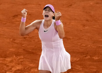 Mirra Andreeva races previous Marta Kostyuk to make French Open closing