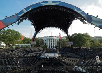 UFC Previews Unprecedented White Home Occasion, With An Eye On Climate