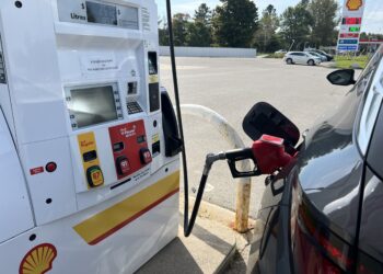 Prime 3 Credit score Playing cards for Fuel Stations