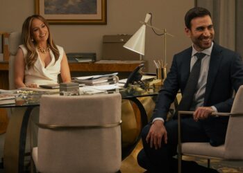Jennifer Lopez & Brett Goldstein In Netflix Romcom