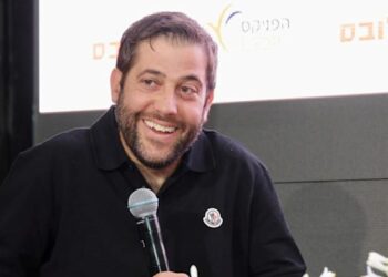 Wiz cofounder: We should change rapidly to thwart AI