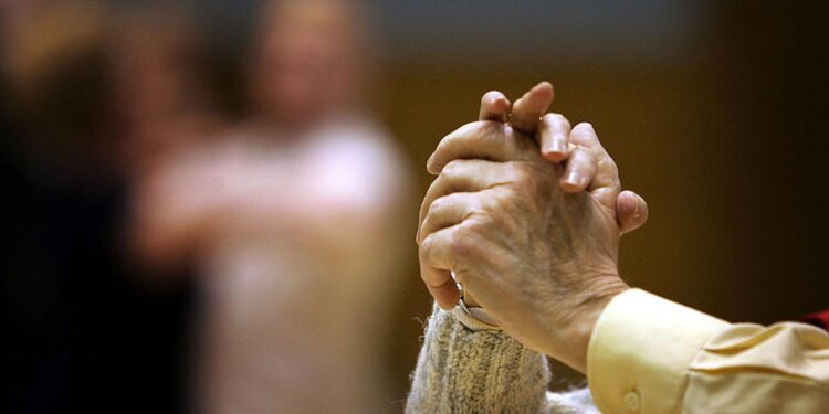 Folks Are Residing Higher on the Finish of Their Lives, New Research Finds