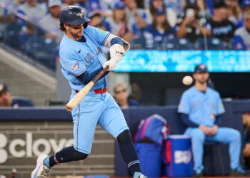 Blue Jays’ Ernie Clement out of lineup vs. Cubs with left hip soreness