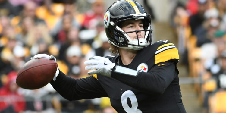 Former Steelers GM defends drafting bust Kenny Pickett