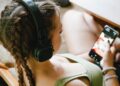 Deezer’s Free Software Scans Your Streaming Playlists for AI-Generated Music